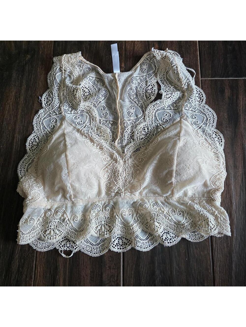 Zenana Women's Cream and Tan Crop-top